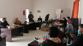 Formation les émaux à effets sur la céramique de Moknine (2)